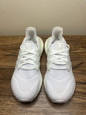 Adidas Ultraboost 20 White Women’s 6 Boost Running Shoes Continental